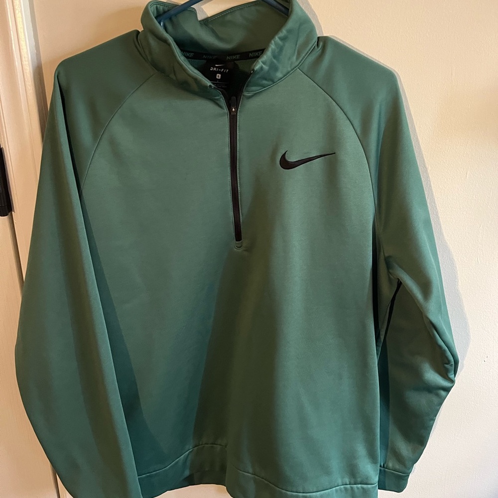 Never worn! Green Nike therma quarter zip